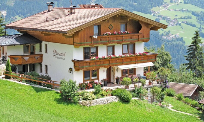 Zellbergeben Apartamento | Acogedor apartamento para 8 personas con WIFI, TV, terraza y aparcamiento