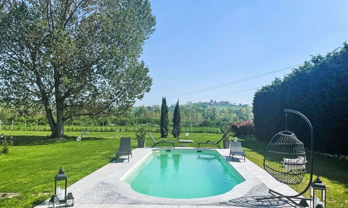 Castell'Alfero Apartamento | Precioso apartamento para 4 personas con piscina, WIFI, TV, patio y aparcamiento