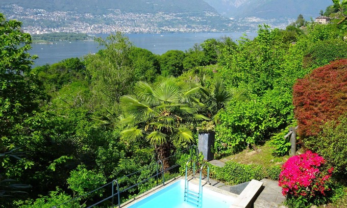 San Nazzaro Apartamento | Apartamento con piscina, WIFI, TV, patio, mascotas permitida, vista panorámica, aparcamiento