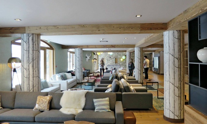 Val-d'Isere Apartamento | Hermoso apartamento para 4 personas con jacuzzi, piscina, WIFI, TV, balcón y aparcamiento