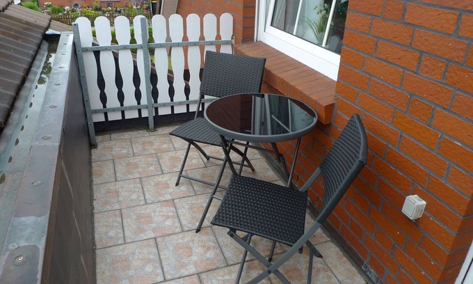 Osteel Apartamento | Acogedor apartamento para 4 personas con WIFI, TV, balcón y aparcamiento