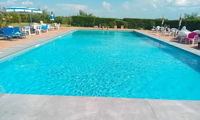 Santarello Apartamento | Precioso apartamento para 4 personas con piscina, WIFI, mascotas permitida y aparcamiento