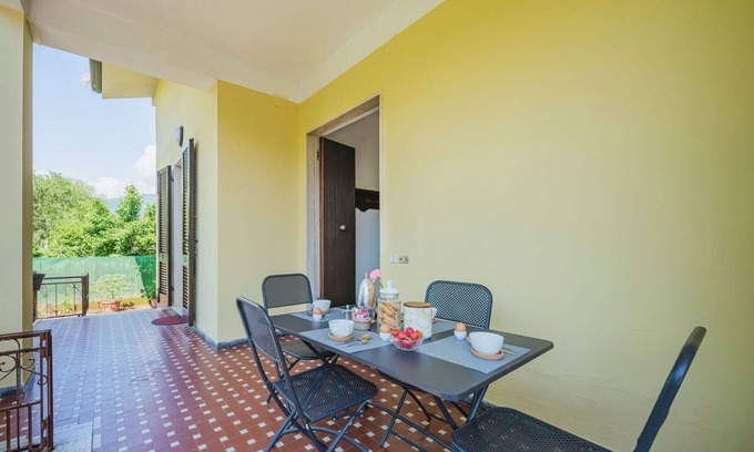 Ronchi Apartamento | Bonito apartamento para 4 personas con WIFI, TV, patio y aparcamiento
