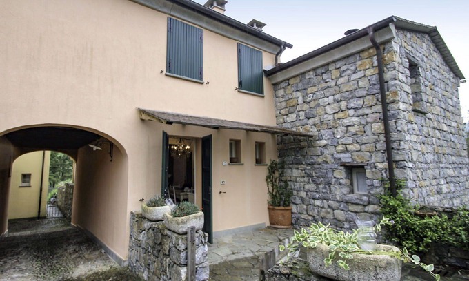 Cinque Terre Apartamento | Bonito apartamento para 5 personas con piscina, WIFI, TV, patio y aparcamiento