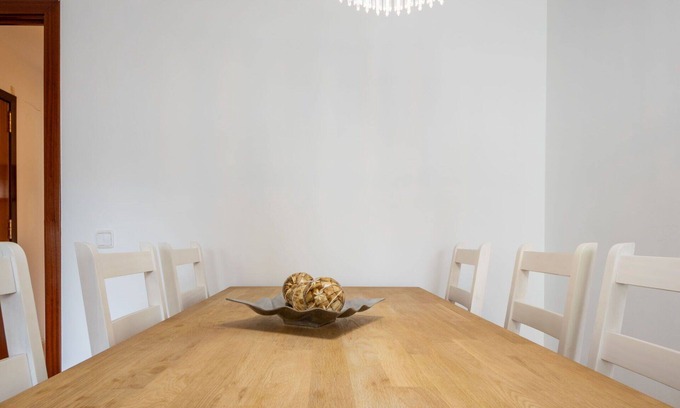 Segur de Calafell Apartamento | Acogedor apartamento para 6 personas con A/C, TV y balcón