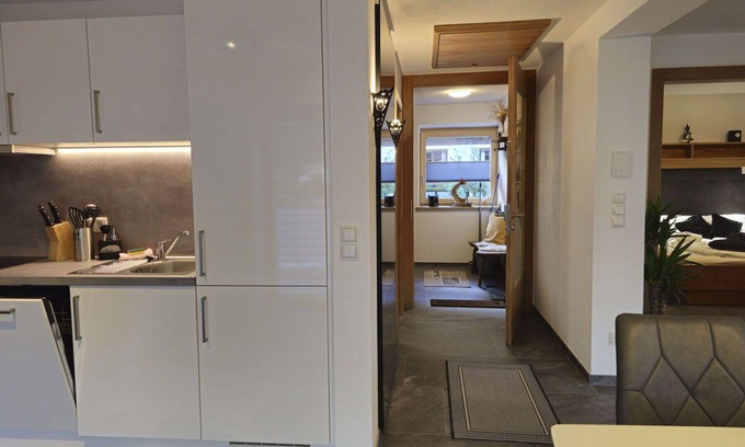 Schoenwies Apartamento | Lovely apartment for 4 people with WIFI, balcony and parking