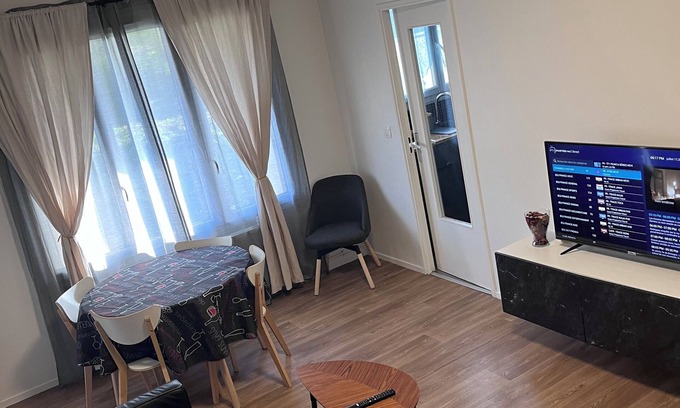 Noisy-le-Sec Apartamento | Lovely apartment in a good location near the town center