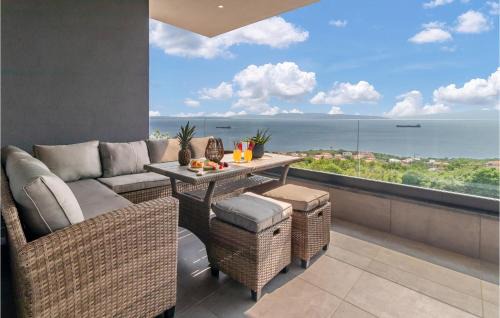 Kostrena Apartamento | Lovely Apartment In Kostrena With Wifi