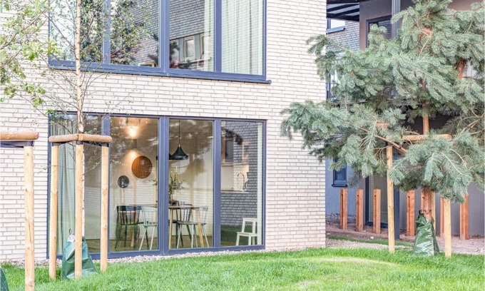 Lembruch Apartamento | Lovely Apartment In Lembruchdümmer See