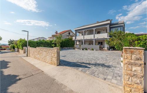 Povljana Apartamento | Lovely Apartment In Povljana With Wifi
