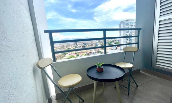 San Francisco de Dos Ríos Apartamento | Lovely Apartment in San Pedro - close to the city center
