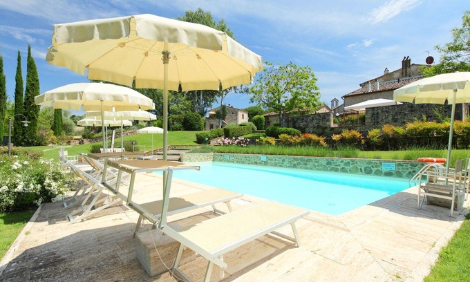 Rapolano Terme Villa | Hermoso apartamento en villa para 6 personas con piscina, WIFI, TV, patio y aparcamiento