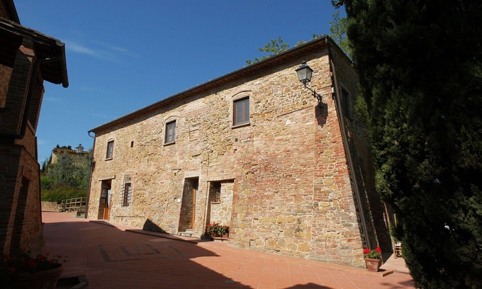 Montaione Apartamento | Apartamento con piscina, WIFI, A/C, TV, mascotas permitida, aparcamiento, cerca de San Gimignano