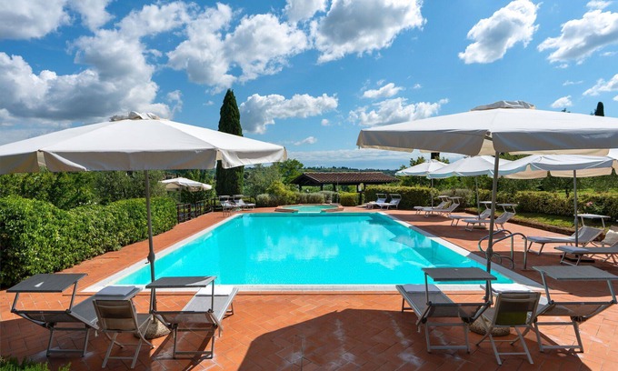 Sughera Apartamento | Apartamento con piscina, WIFI, A/C, TV, veranda, vista panorámica, cerca de San Gimignano