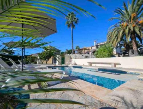 Fustera Apartamento | Lovely Appartment 'Solana' with big garden, nice pool