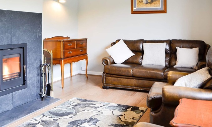 Lampeter Cabaña | 2 bedroom accommodation in Cellan, Lampeter