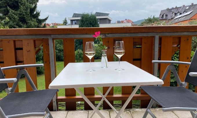 Bad Wilhelmshoehe Apartamento | Lovely Central Located- Train, Restaurants & Spa