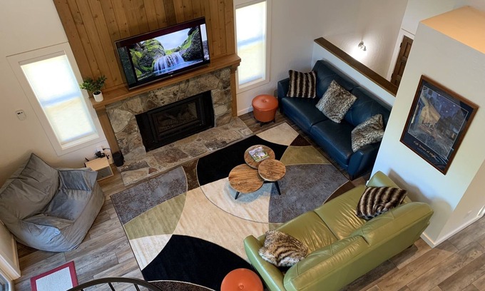 Tahoe Tyrol Chalet De Esquí | Lovely Chalet near Heavenly in South Lake Tahoe