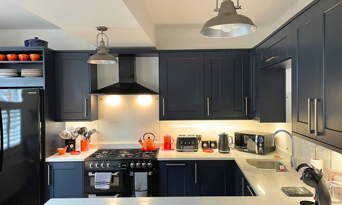 Sheffield Casa | Lovely Comfortable 3BR Property