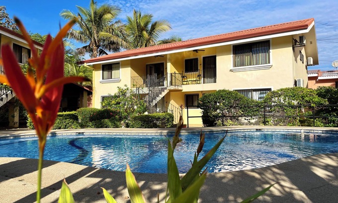 Santa Barbara Condominio | Lovely Condo in Coco