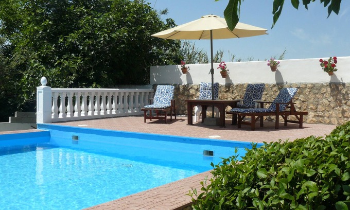 Padul Casa | Cortijo encantador con piscina privada y jardín entre Granada y Costa para 4 personas