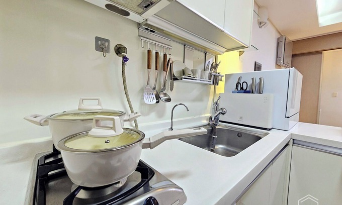 Nonhyeon-dong Apartamento | lovely cozy apartment&extraordinary space of Seoul Gangnam [min 30day stay only]