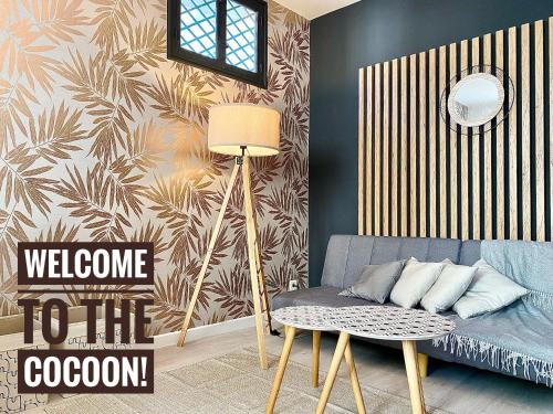 Vernier Apartamento | Lovely & cozy duplex heart of Nice with bathtub!