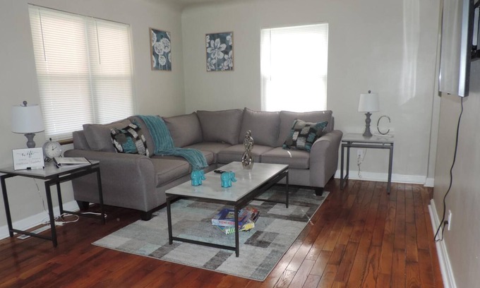 Middletown Casa | Lovely/Cozy home