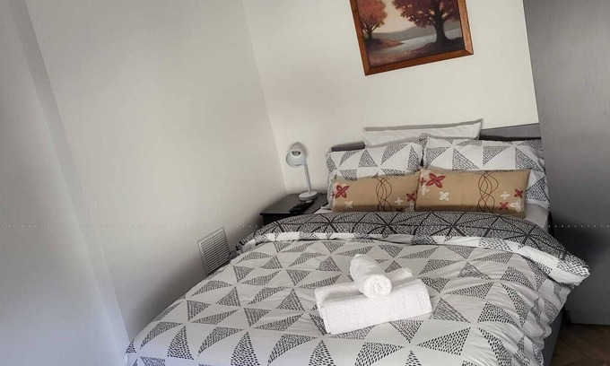 Stone Apartamento | Lovely double room in a flat