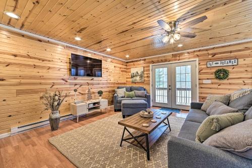 Mancelona Casa | Lovely Elmira Cabin with Deck, 18 Mi to Gaylord