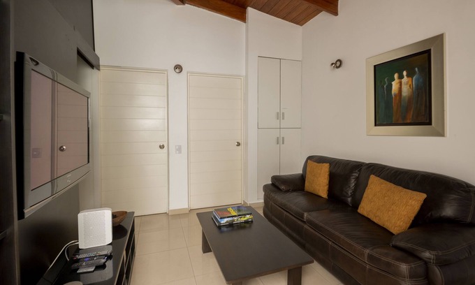 Santiago de Surco Apartamento | Lovely entire 3 bedrooms Duplex, free 1 parking full furnished & total privacy