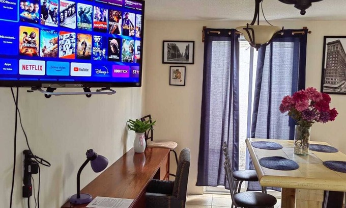 Coronango Casa | Lovely family home just 15 minutes away from ValQuirico
