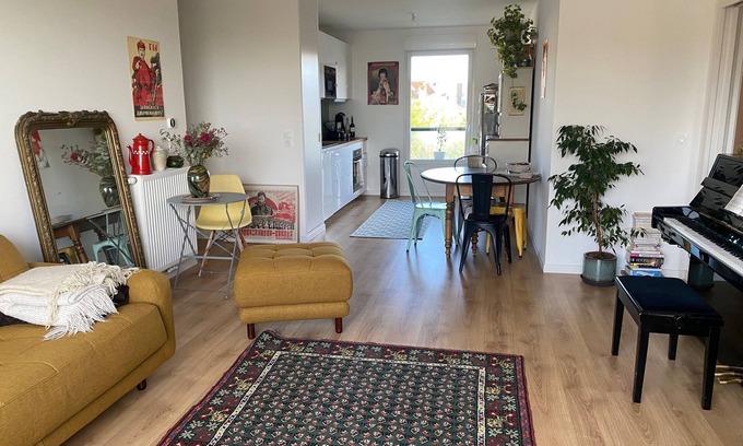 Romainville Apartamento | lovely flat with terrace, in a quiet place