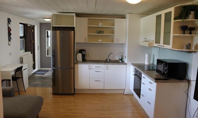 Hafnarfjordur Apartamento | Lovely fully equipped apartment with free parking