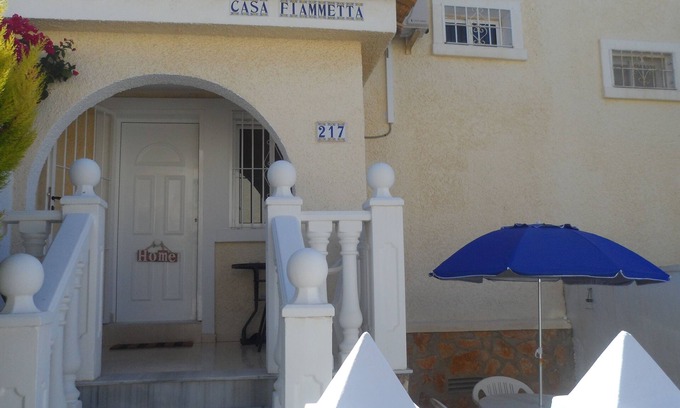 Puerto Marino Casa | Encantadora casa de pueblo de Gran Alacant de 3 pisos cerca de la playa de Carabassi