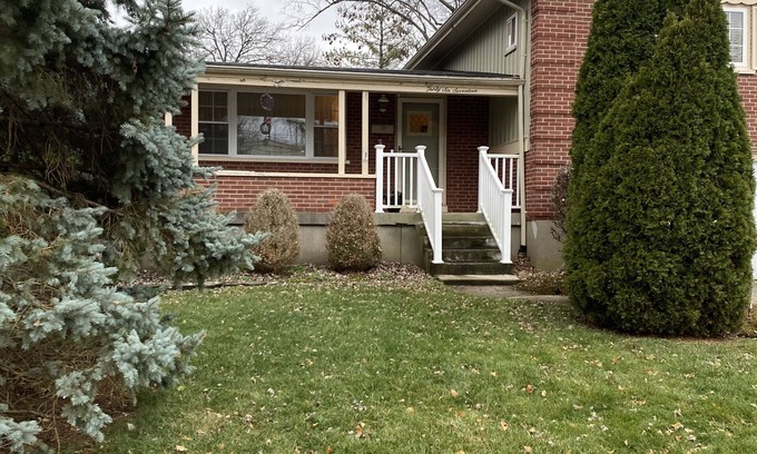Cheviot Casa | Lovely home away from home 4 BR 3 ba