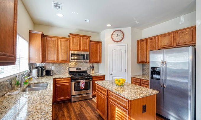 Austell Casa | Hermosa casa convenientemente ubicada para estancias corporativas, familiares e individuales