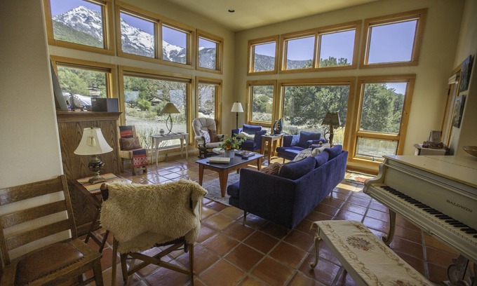 Baca Grande Casa | Lovely Home in Crestone (Great Views!)