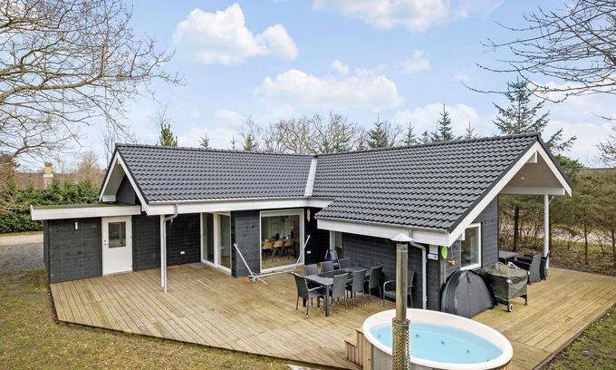 Haslevgarde Casa | Preciosa casa en Hadsund con cocina.
