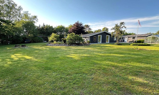 Strandby Casa | Lovely home in Jerup with WiFi