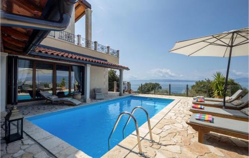 Kostrena Casa | Lovely Home In Kostrena With Kitchen
