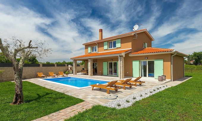 Orbanici Casa | Hermosa casa en Marcana