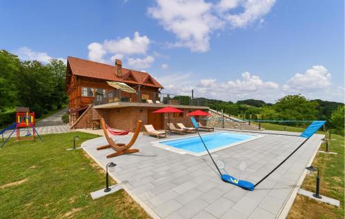 Veliko Trgovisce Casa | Lovely Home In Veliko Trgovisce