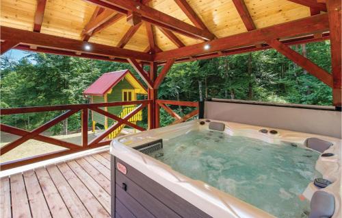 Presika Casa | Lovely Home In Vrbovsko With Kitchen