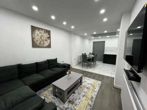 Sheldon Apartamento | Lovely Home near BHX airport, NEC