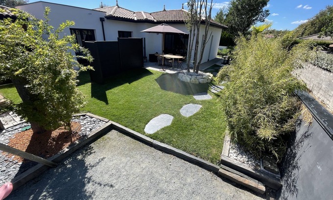 Martignas-Sur-Jalle Casa | Lovely house with whirlpool bath and Jacuzzi