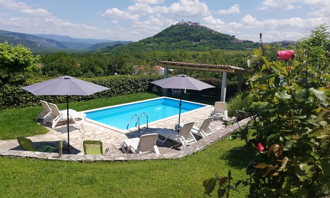 Brkac Casa | Encantadora casa para 8 personas con piscina
