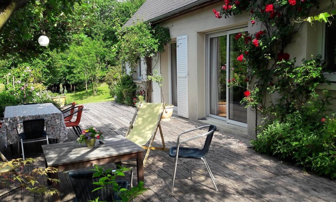 Azay-le-Rideau Casa | Bonita casa en una zona verde.