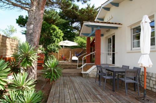 Hourtin-Plage Casa | Lovely house with Garden and Terrace very close to the beach