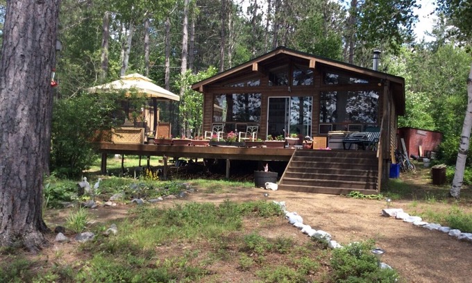 Hastings Highlands Cabaña | Preciosa Mink Lake Cottage con Sandy Beach Costa